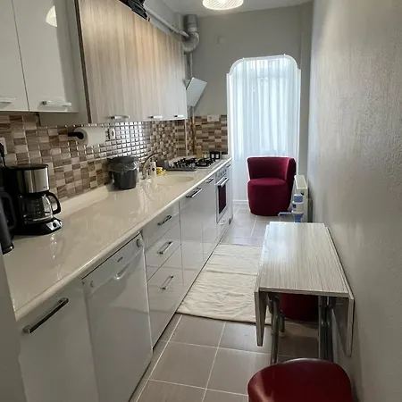 Affordable In The Center דירה