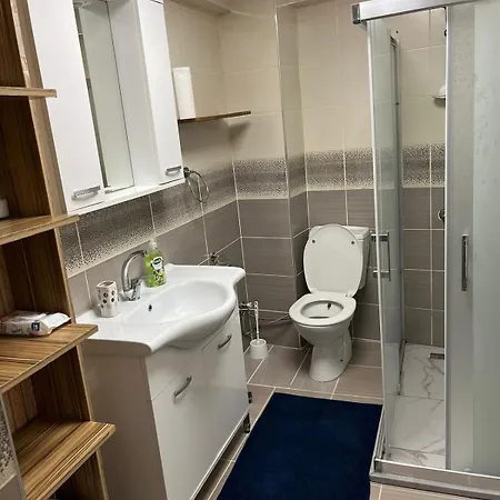 Affordable In The Center Apartament
